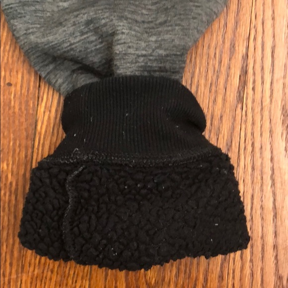 Old Navy Boys track pants in grey - Picture 5 of 8